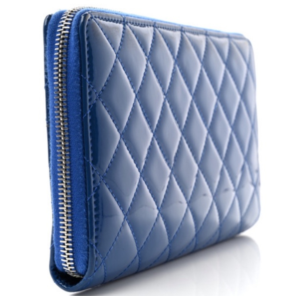 π ELECTRIC BLUE QUILTED LEATHER CHANEL ZIP AROUND ZIPPY LARGE ORGANIZER WALLET - Picture 2 of 12